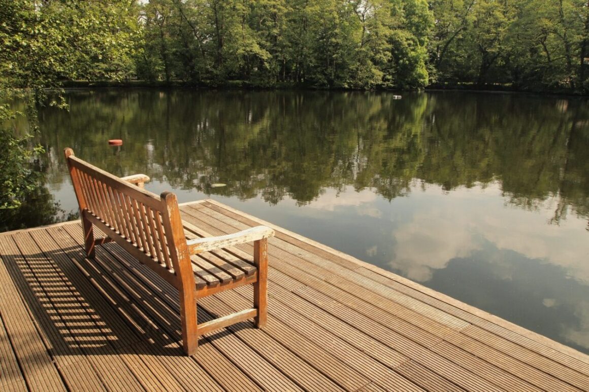 Budowa wymarzonego domu na działce przy Szlaku Wielkich Jezior – poradnik krok po kroku