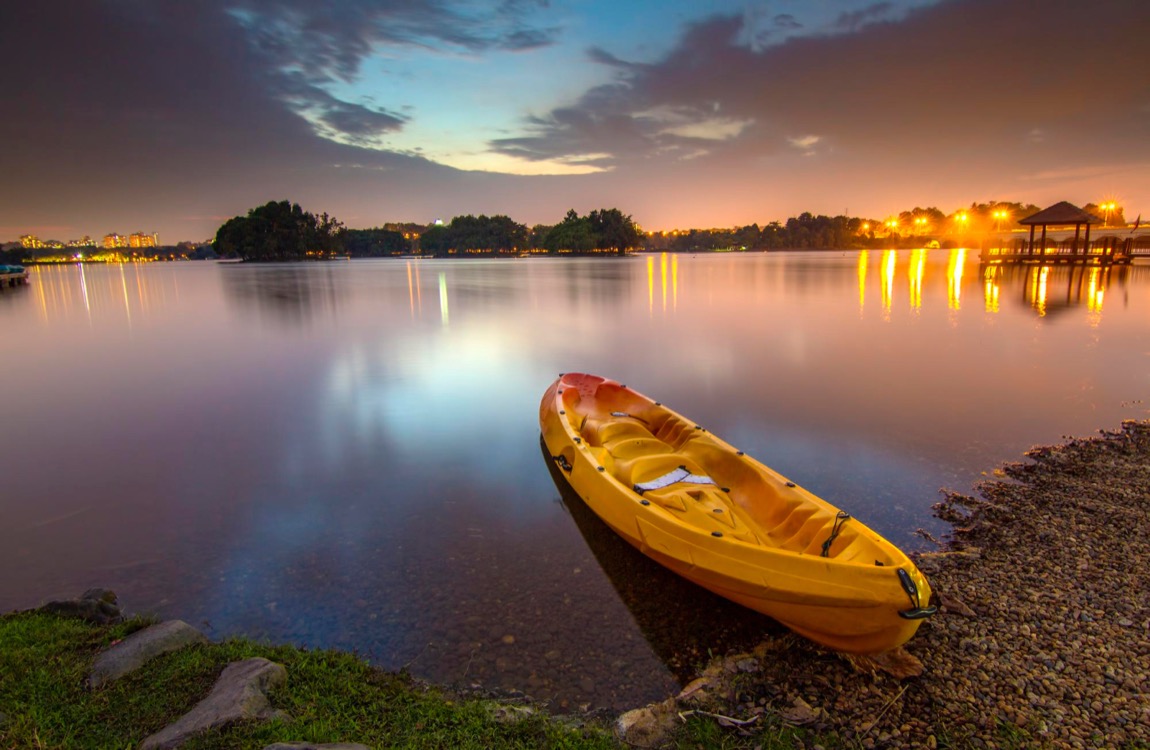 Działka z linią brzegową: Jak efektywnie zarządzać i wykorzystać jej potencjał?